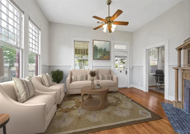 Photo 3 of Single family home for sale at 1846 Arlington St, Houston, TX 77008 | MLS# 51251304 | Listing updated on 2026-09-17