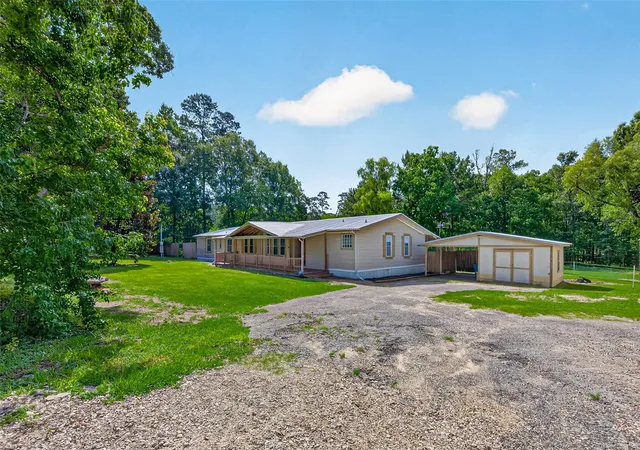 Photo 2 of Single family home for sale at 7705 Bryan Ln, Montgomery, TX 77316 | MLS# 23235973 | Listing updated on 2026-08-25
