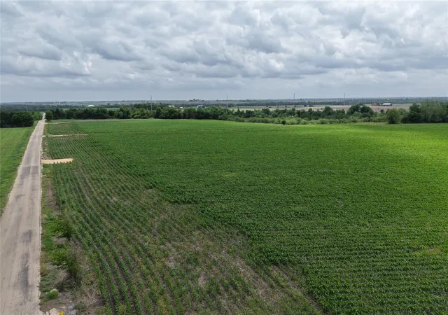 5th image of 53 County Road 453, Taylor, TX 76574 | MLS# 96196238