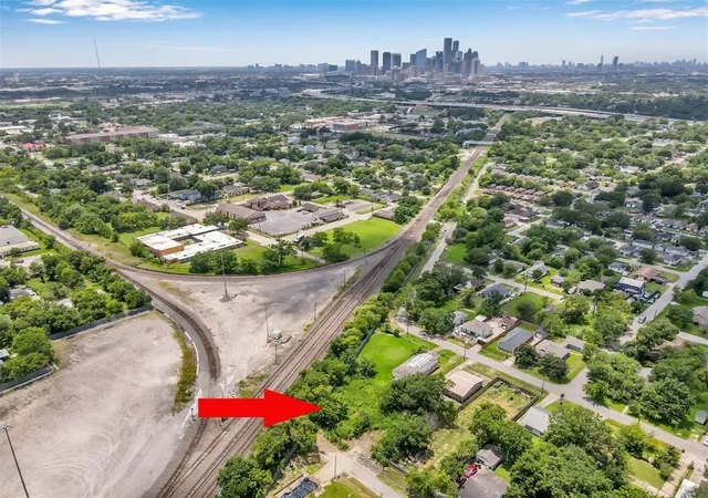 2nd image of 0 Abernathy St, Houston, TX 77026 | MLS# 71885797