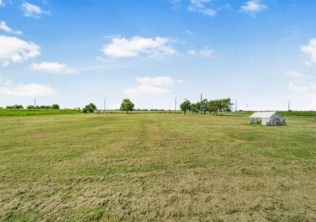 5th image of 11301 S Fm 441 Rd, Louise, TX 77455 | MLS# 9686025