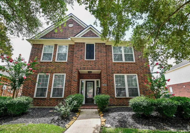 Photo 2 of Sale Pending at 26710 Abbey Springs Ln, Katy, TX 77494 | MLS# 85025199 | Listing updated on 2026-08-28