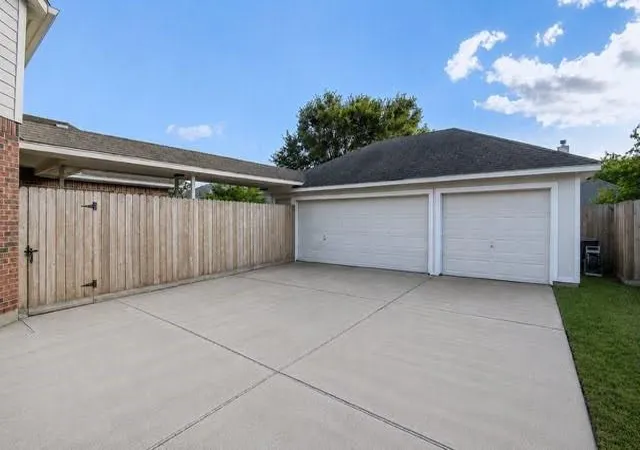 Photo 3 of Sale Pending at 26710 Abbey Springs Ln, Katy, TX 77494 | MLS# 85025199 | Listing updated on 2026-08-28