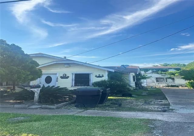 Photo 1 of Single family home for sale at 7909 Narcissus St, Houston, TX 77012 | MLS# 92434795 | Listing updated on 2026-08-04