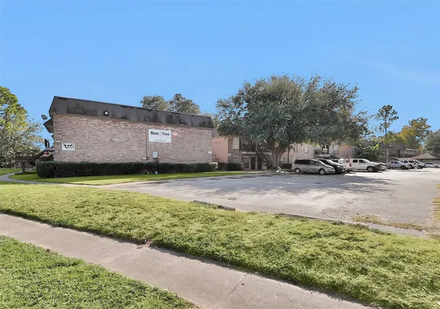 5th image of 201 W Rosamond St, Houston, TX 77076