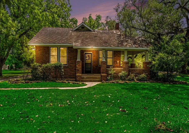 1st image of 1902 Runneburg Rd, Crosby, TX 77532 | MLS# 10280897