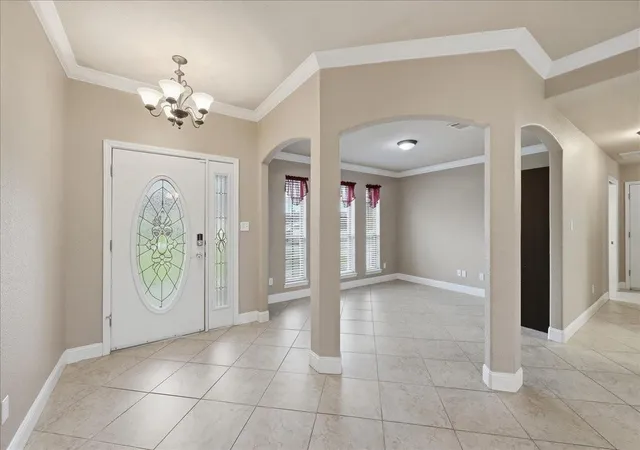 3rd image of 290 Tyler Dr, Orange, TX 77630 | MLS# 25379560