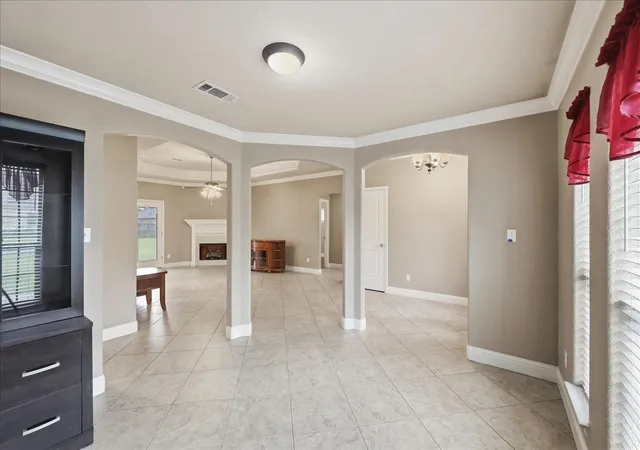 4th image of 290 Tyler Dr, Orange, TX 77630 | MLS# 25379560