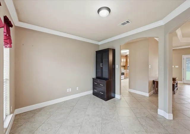 5th image of 290 Tyler Dr, Orange, TX 77630 | MLS# 25379560