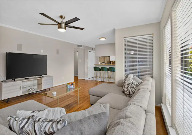 Photo 3 of Condo for sale at 8020 Braesmain Dr #1705, Houston, TX 77025 | MLS# 59771318 | Listing updated on 2026-07-18