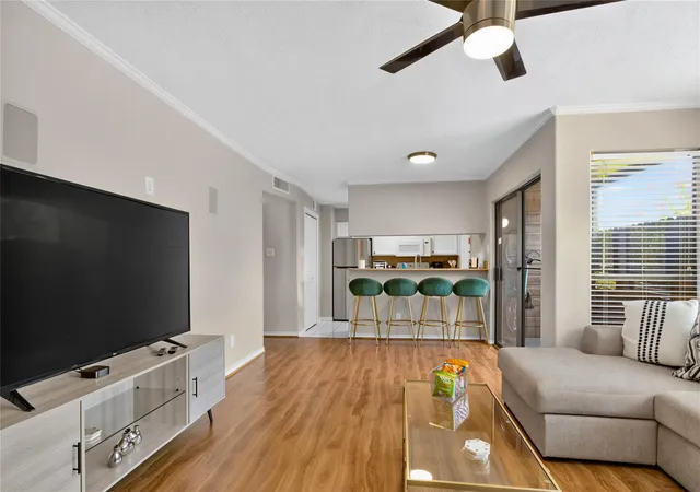 Photo 4 of Condo for sale at 8020 Braesmain Dr #1705, Houston, TX 77025 | MLS# 59771318 | Listing updated on 2026-07-18