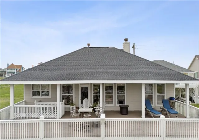 Photo 4 of Single family home for sale at 2295 Trinidad Dr, Port Bolivar, TX 77650 | MLS# 90864030 | Listing updated on 2026-05-27