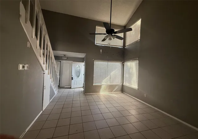 Photo 3 of Townhouse for sale at 8498 Dairy View Ln, Houston, TX 77072 | MLS# 16521004 | Listing updated on 2026-08-31