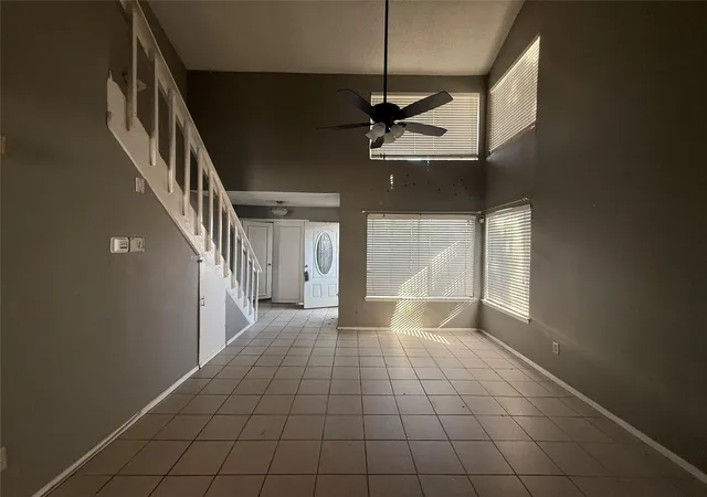 Photo 3 of Townhouse for sale at 8498 Dairy View Ln, Houston, TX 77072 | MLS# 16521004 | Listing updated on 2026-08-31