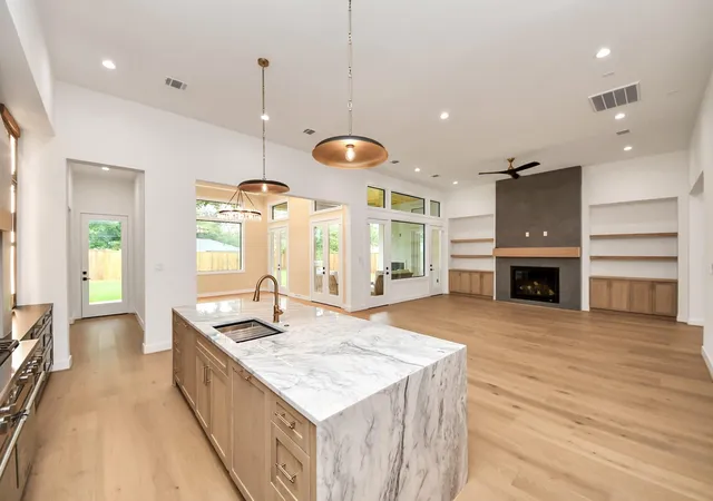 4th image of 9349 Leto Rd, Houston, TX 77080 | MLS# 97461854