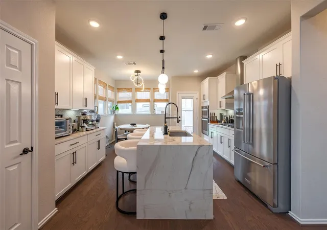 Photo 2 of Single family home for sale at 3416 Ovids Orchard Dr, Houston, TX 77025 | MLS# 58138325 | Listing updated on 2026-09-01