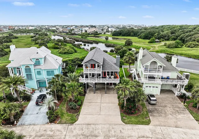 Photo 3 of Single family home for sale at 13318 Binnacle Wy, Galveston, TX 77554 | MLS# 41606734 | Listing updated on 2026-10-07