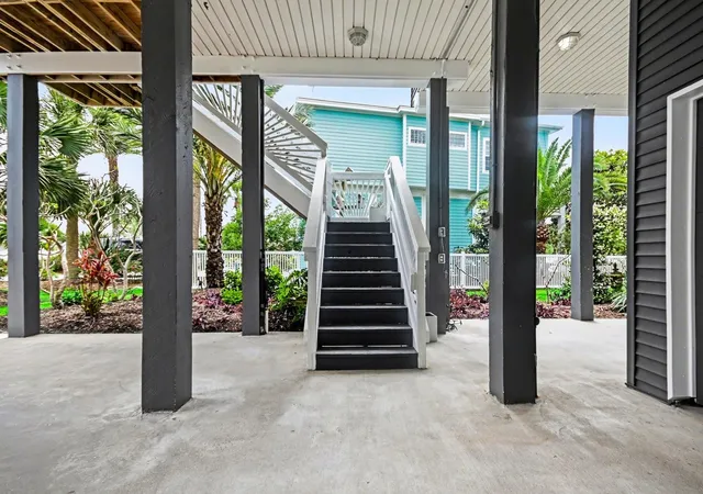 Photo 4 of Single family home for sale at 13318 Binnacle Wy, Galveston, TX 77554 | MLS# 41606734 | Listing updated on 2026-10-07