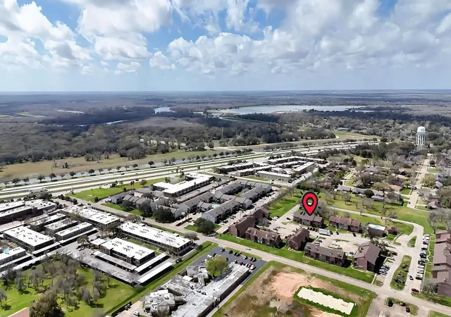 14th image of 418 Garland Dr #120, Lake Jackson, TX 77566 | MLS# 47924530