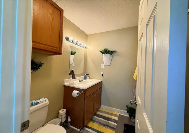5th image of 418 Garland Dr #120, Lake Jackson, TX 77566 | MLS# 47924530