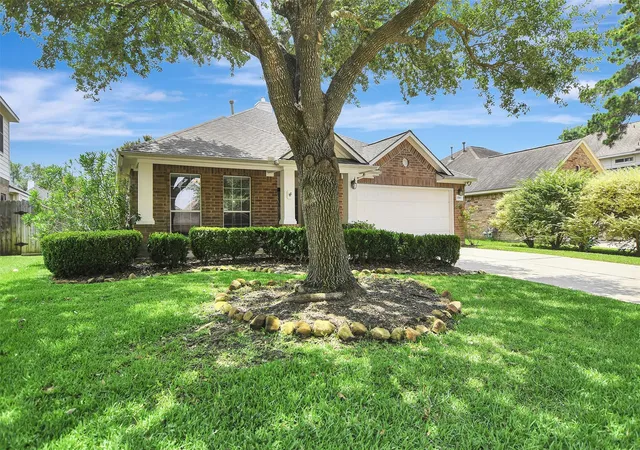 Homes for sale in Pinehurst, TX | 11915 Lois Lane Dr, Pinehurst, TX 77362 | MLS# 68427563