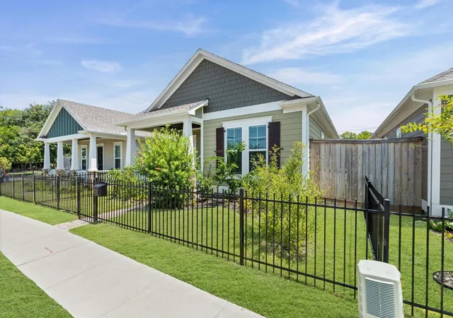2nd image of 2505 Houston Ave, Pearland, TX 77581 | MLS# 83437276