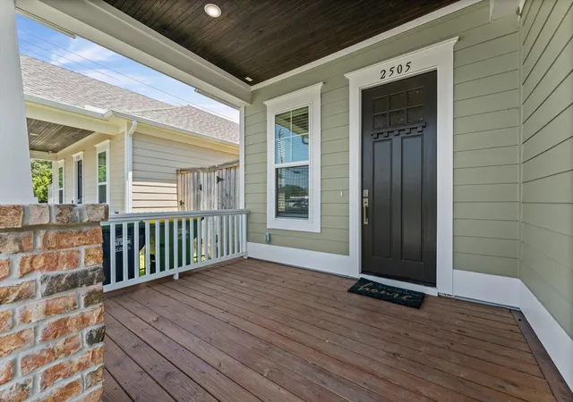 4th image of 2505 Houston Ave, Pearland, TX 77581 | MLS# 83437276