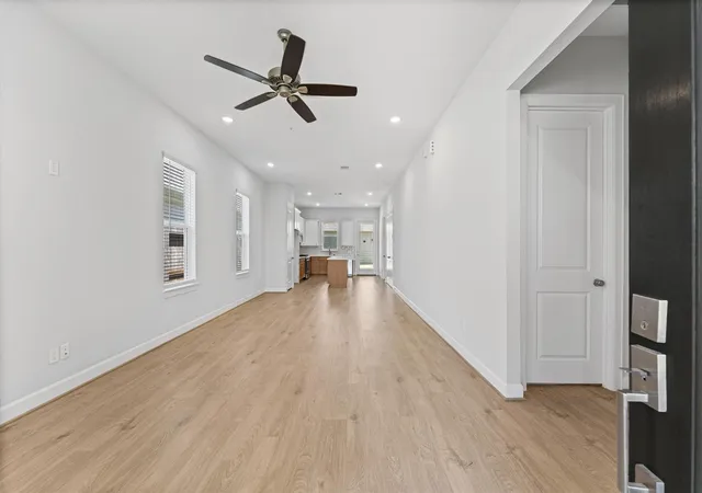 5th image of 2505 Houston Ave, Pearland, TX 77581 | MLS# 83437276