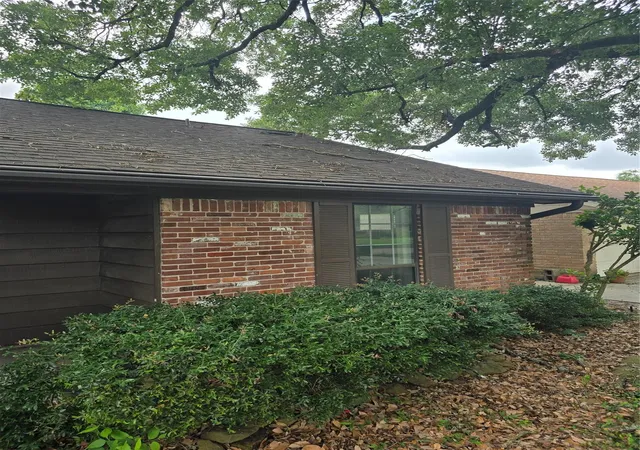 Photo 3 of Sale Pending at 4410 Belle Glade Dr, Houston, TX 77018 | MLS# 31767741 | Listing updated on 2026-09-11