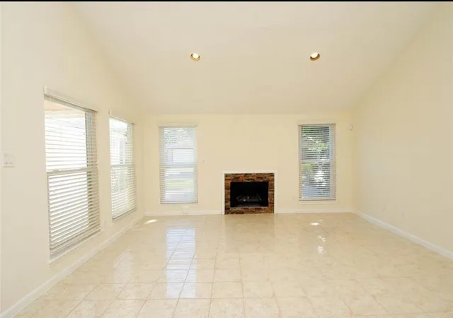 5th image of 11630 Briar Rose Dr, Houston, TX 77077 | MLS# 53335626