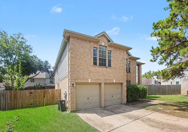 Photo 2 of Single family home for sale at 10107 Bayou Trl Ct, Houston, TX 77064 | MLS# 45028312 | Listing updated on 2026-09-10