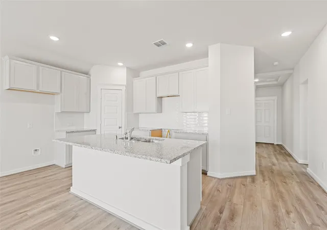 Photo 3 of Single family home for sale at 11746 Airspeed Dr, Conroe, TX 77303 | MLS# 7380879 | Listing updated on 2026-09-20