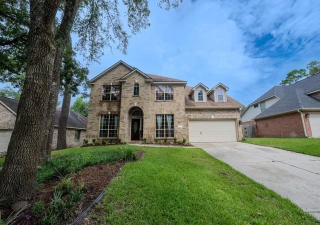 Photo 2 of Single family home for sale at 31 W Prairie Dawn Cir, Conroe, TX 77385 | MLS# 43772479 | Listing updated on 2026-09-12