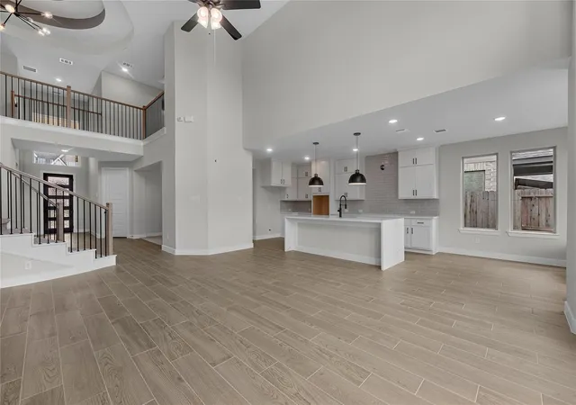 4th image of 32434 Sandhill Pl St, Fulshear, TX 77441 | MLS# 90632431