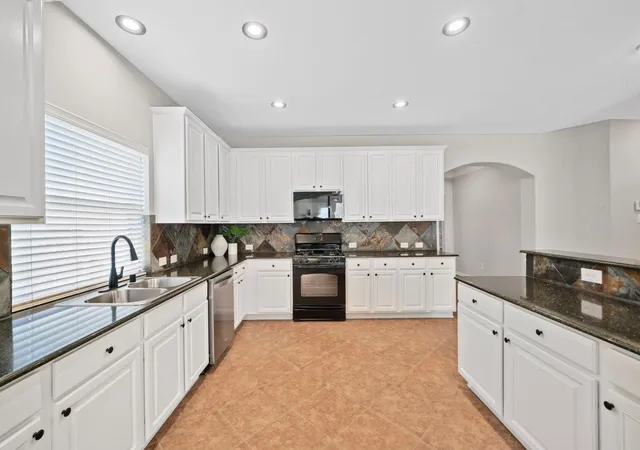 Photo 3 of Single family home for sale at 8523 Sweetstone Fld Ct, Cypress, TX 77433 | MLS# 35639751 | Listing updated on 2026-08-21