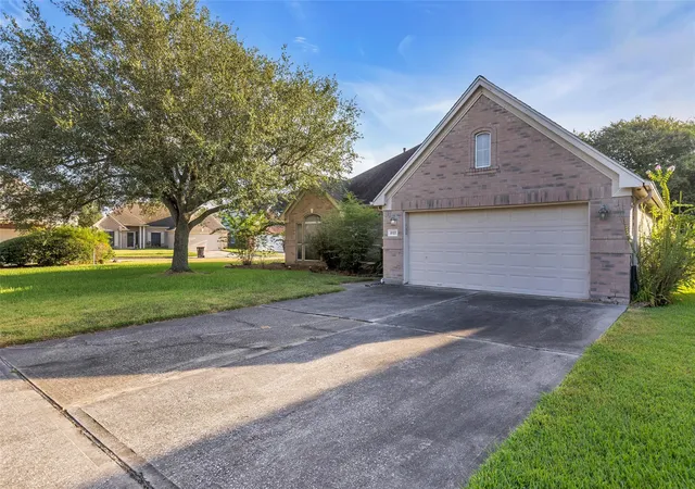 Photo 3 of Single family home for sale at 8122 Perch, Baytown, TX 77523 | MLS# 39985436 | Listing updated on 2026-08-25