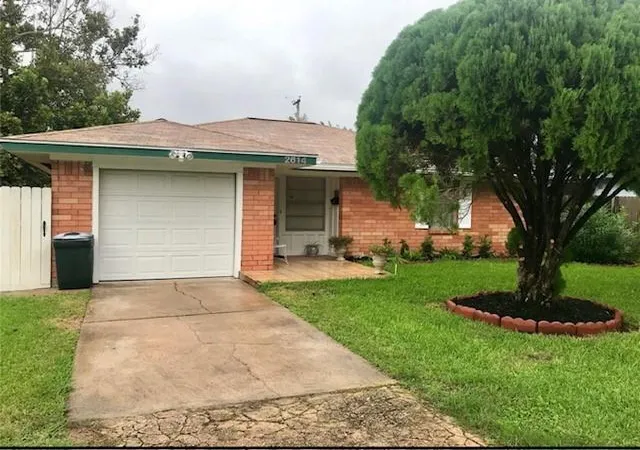Single family home for sale at 2614 7th Avenue N, Texas City, TX 77590 | MLS# 37583202 | Listing updated on 2025-05-12
