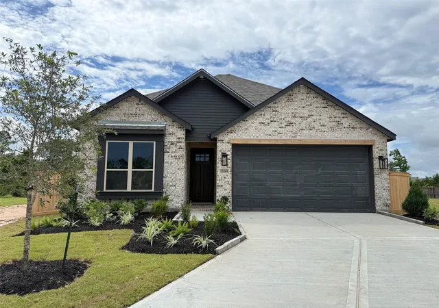 Homes for sale in Conroe, TX | 13105 Bridge Crest Dr, Conroe, TX 77302 | MLS# 22698985