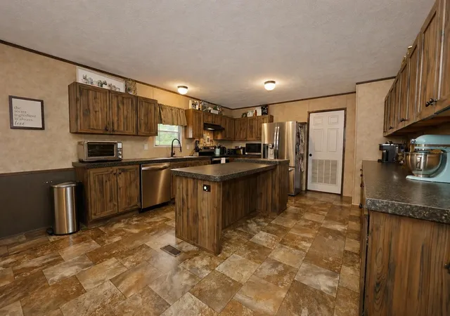 4th image of 344 Lightfoot Rd, Lufkin, TX 75901 | MLS# 68721384
