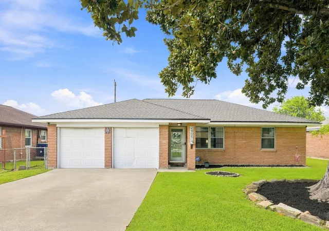 Photo 1 of Single family home for sale at 2405 Hillshire Dr, Deer Park, TX 77536 | MLS# 25989323 | Listing updated on 2026-08-20