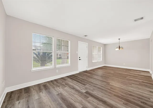 Photo 4 of Single family home for sale at 19522 Wann Park Dr, Houston, TX 77073 | MLS# 76329510 | Listing updated on 2026-08-24