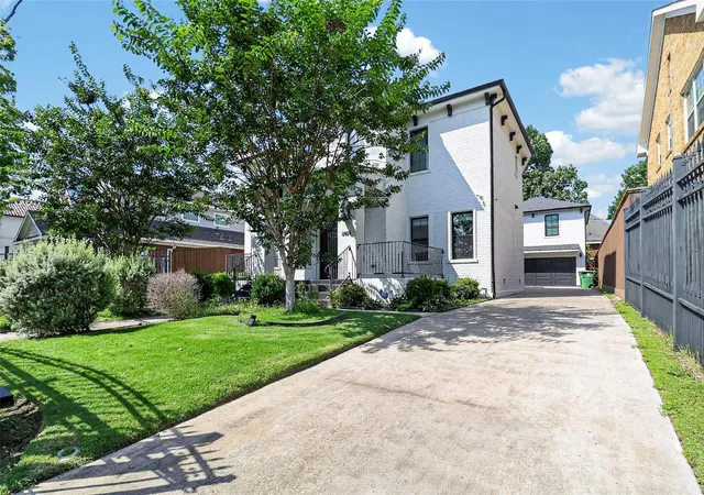 2nd image of 2425 Binz St, Houston, TX 77004 | MLS# 51317883