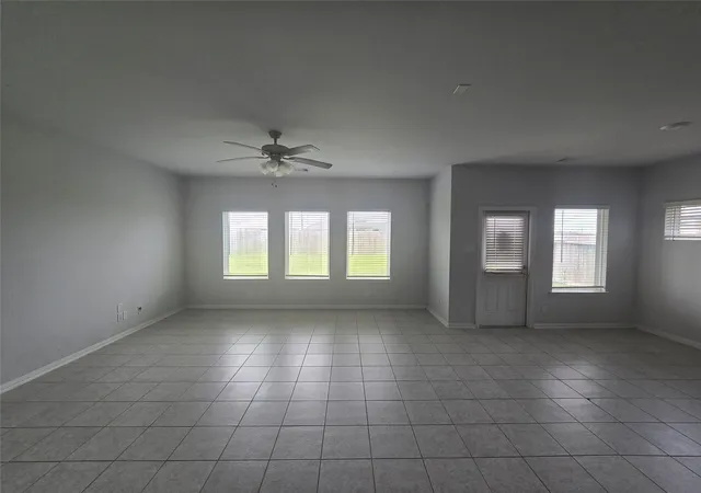 Photo 2 of Single family home for sale at 4707 Painted Bunting Ln, Baytown, TX 77521 | MLS# 74319725 | Listing updated on 2026-09-21