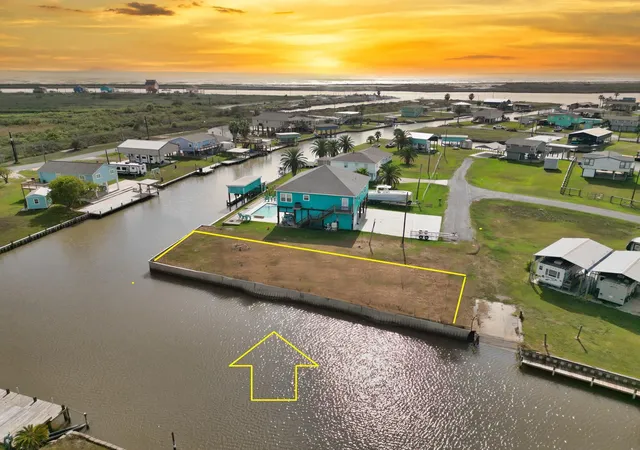 5th image of 140 County Road 200, Bay City, TX 77414 | MLS# 59993331
