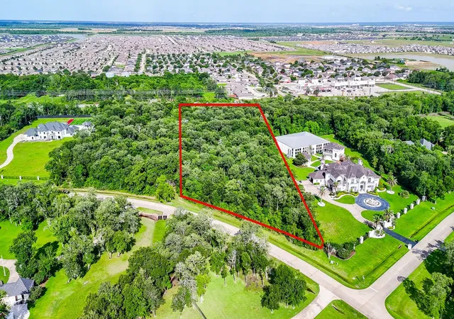 10th image of 8331 Thompson Lake Dr, Missouri City, TX 77459 | MLS# 87656831