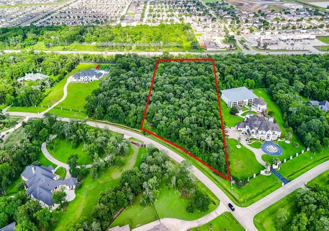 1st image of 8331 Thompson Lake Dr, Missouri City, TX 77459 | MLS# 87656831