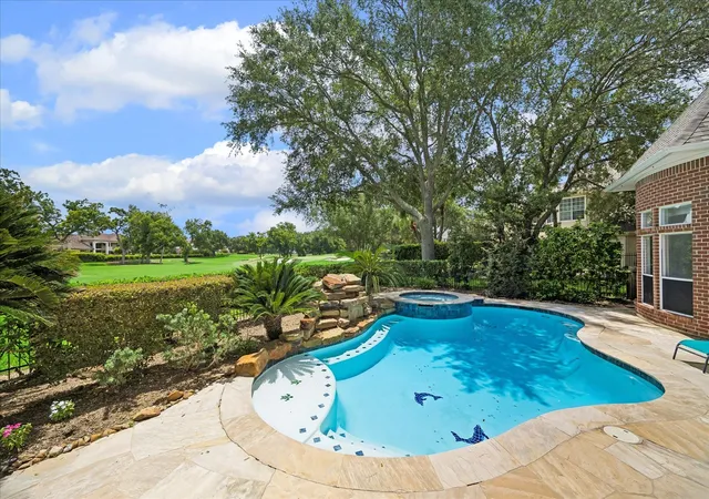 Photo 3 of Single family home for sale at 3319 Oakland Dr, Sugar Land, TX 77479 | MLS# 64145911 | Listing updated on 2026-10-06