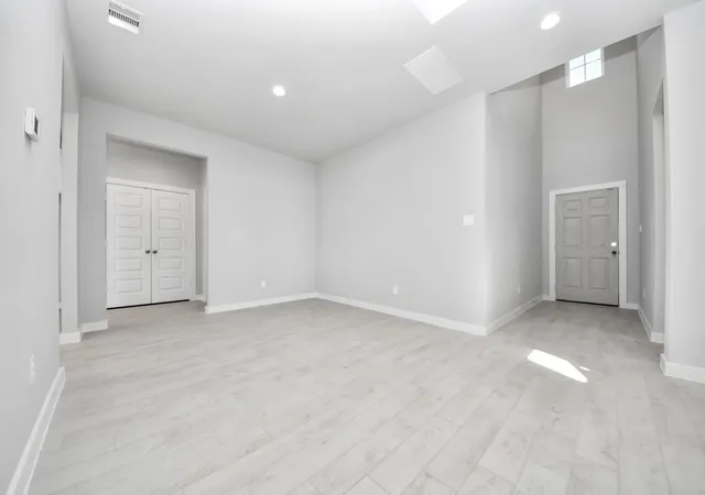 5th image of 14822 Diamond Dove Lane, Baytown, TX 77523 | MLS# 93773689