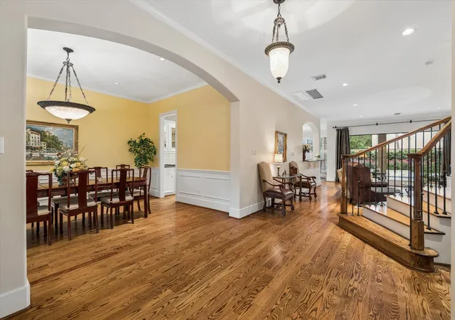 Photo 3 of Sale Pending at 3411 Banbury Pl, Houston, TX 77027 | MLS# 84643044 | Listing updated on 2026-09-16