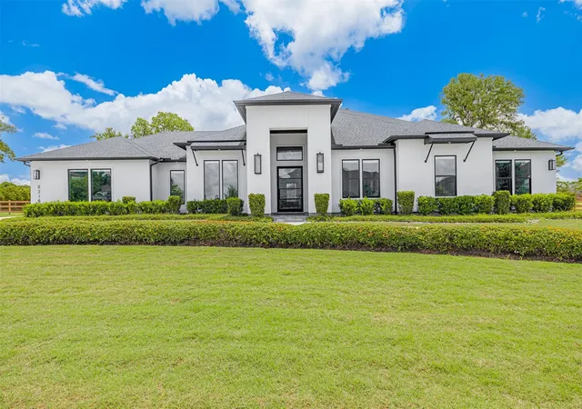 1st image of 8318 Woods Hollow Trl, Richmond, TX 77406 | MLS# 97148539